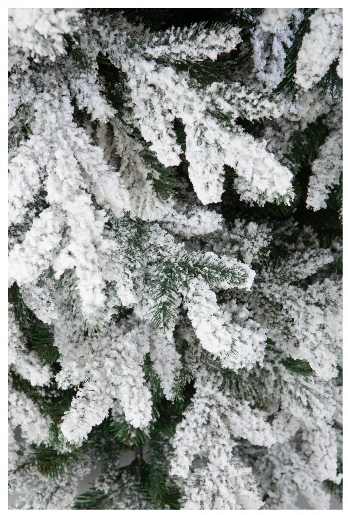 Crystal trees Ель искусственная Амати в снегу 3 м