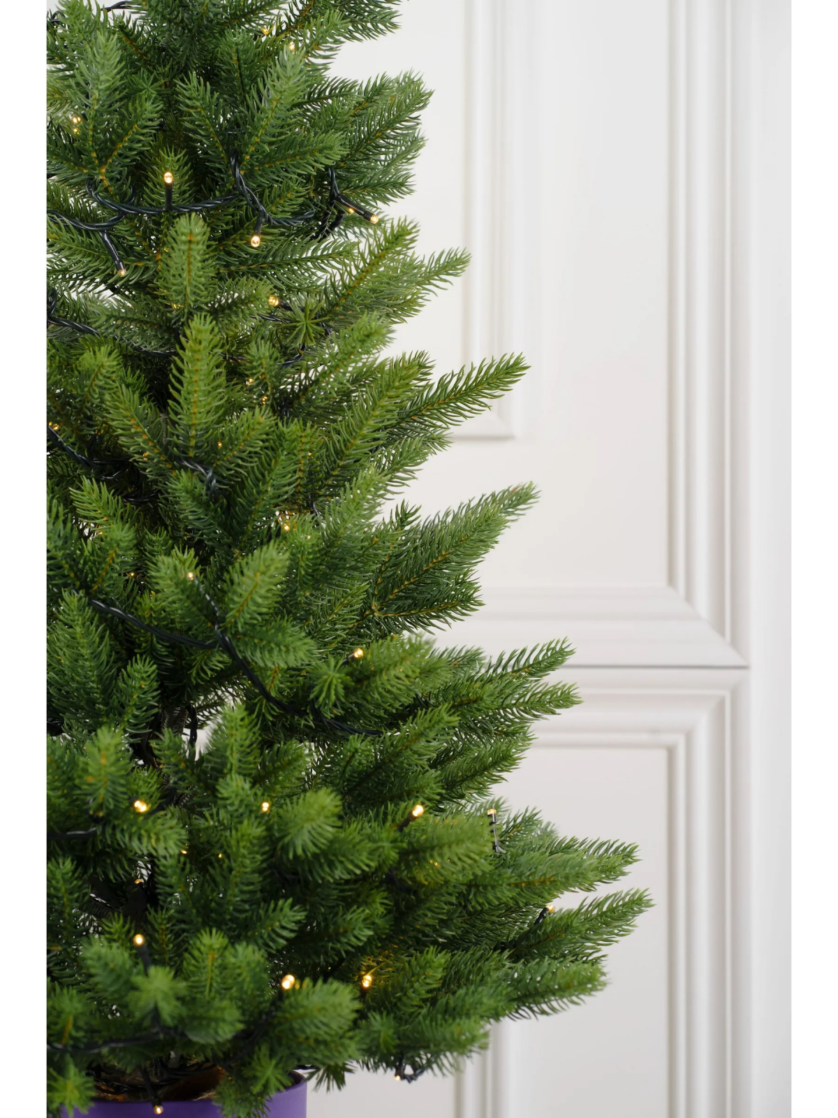 Ель искусственная Crystal trees ТРИУМФ с вплетенной гирляндой 90 см