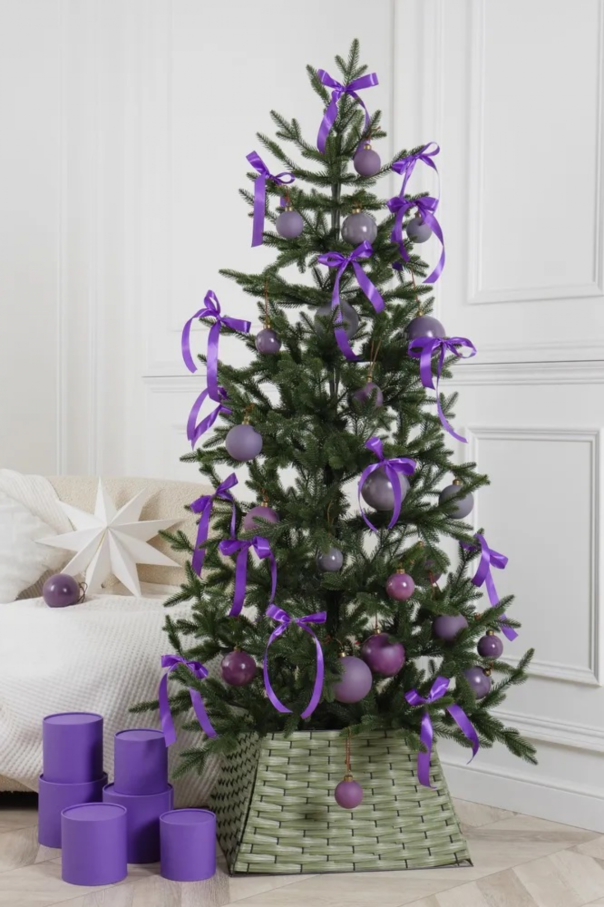Ель искусственная Crystal trees ИСКРА 210 см