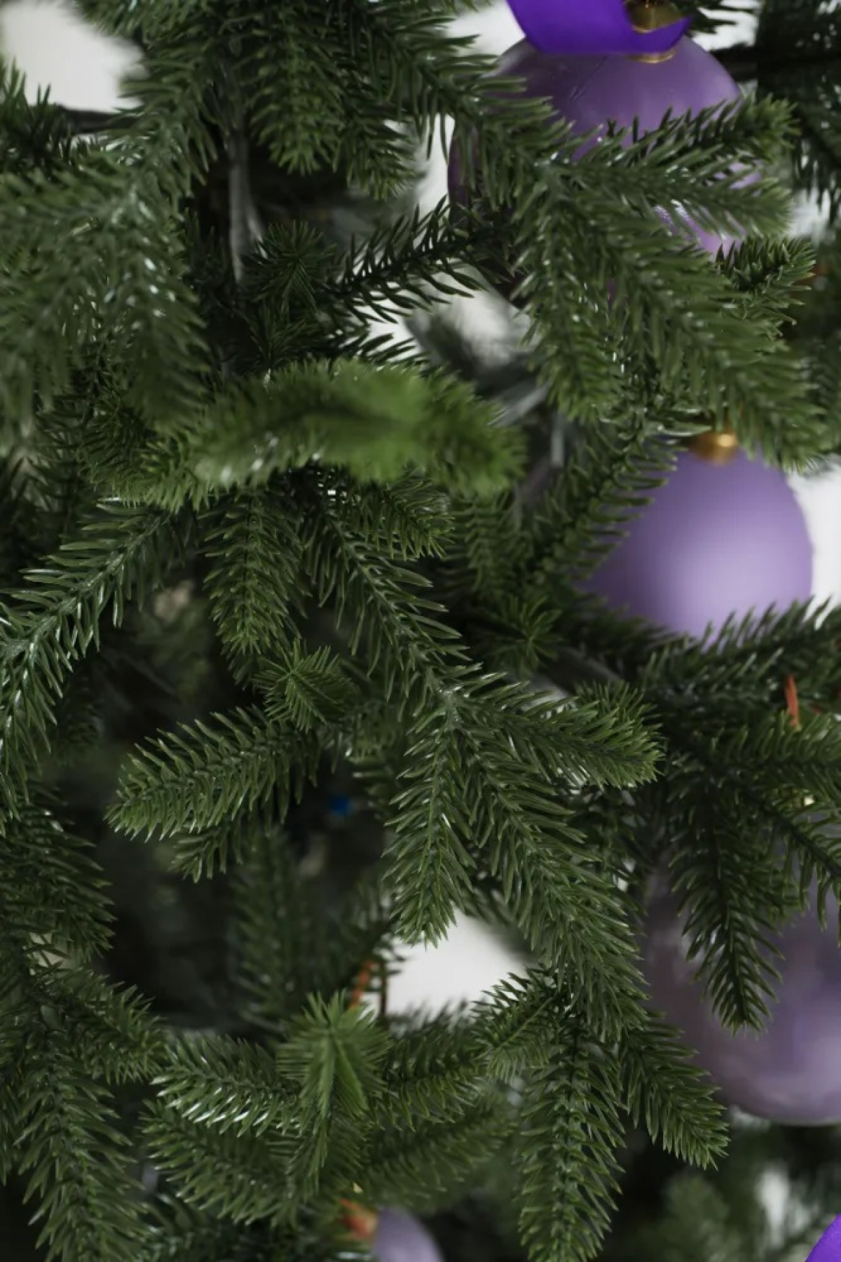 Ель искусственная Crystal trees ИСКРА 210 см