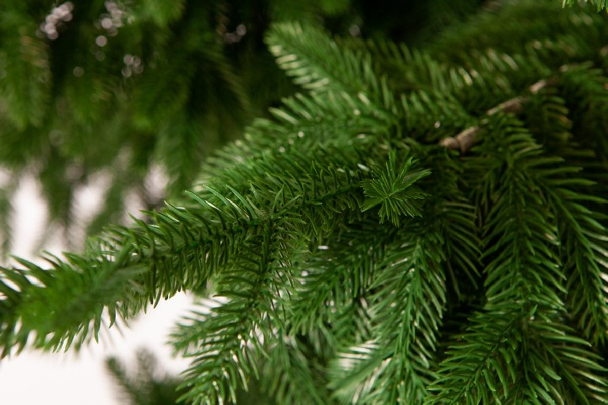 Crystal trees Ель Шотландия 2.3