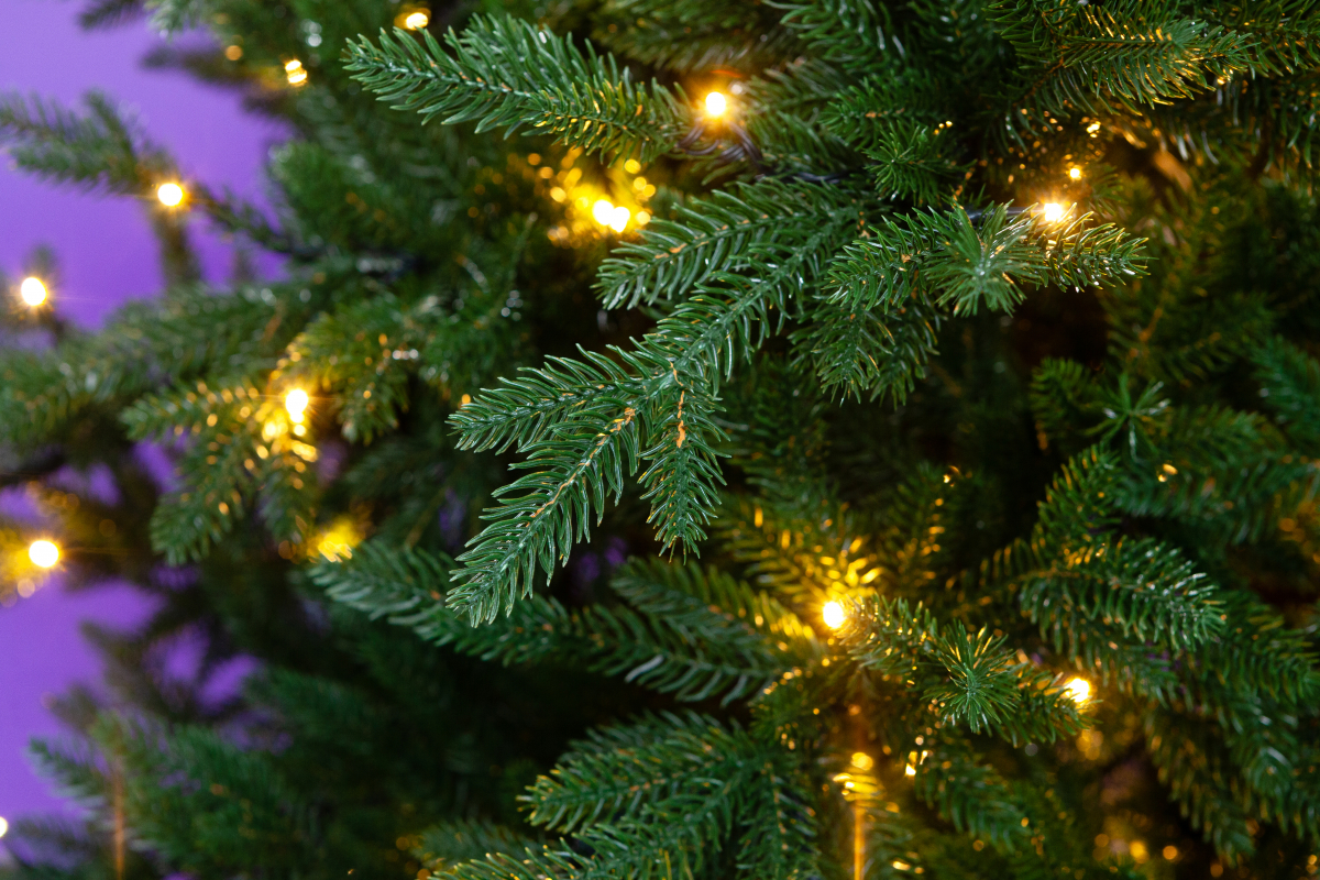 Crystal trees Ель искусственная ВЕРСАЛЬСКИЕ ОГНИ с освещением 250 см