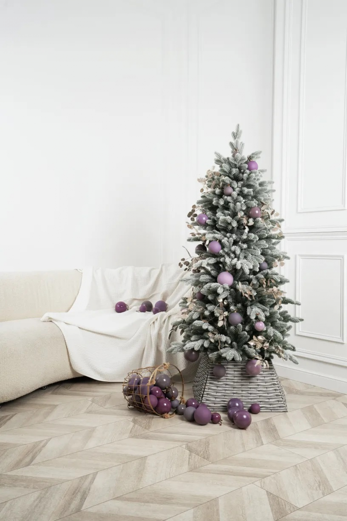 Ель искусственная Crystal trees Барселона в снегу 150 см