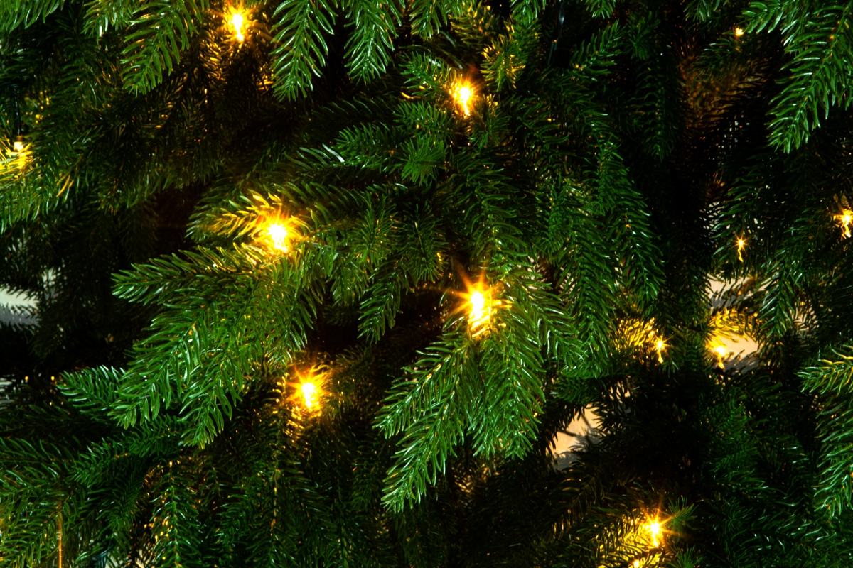 Crystal trees Ель искусственная ВЕРСАЛЬСКИЕ ОГНИ с освещением 250 см