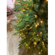 iskusstvennaya-elka-grandcity-garda-240-sm-s-podsvetkoj-600-led