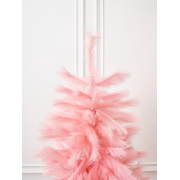 iskusstvennaya-elka-binoshe-pink-charm-240-sm
