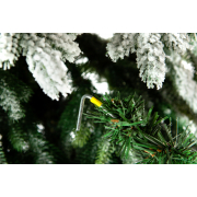 crystal-trees-el-iskusstvennaya-emili-zelenaya-v-snegu-180-sm